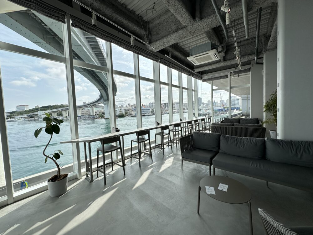 コスパ最高 TSUTAYAシェアラウンジ田町駅前店で1日過ごしてみた。アルコールプランもおススメ！～世界で人生充電中～