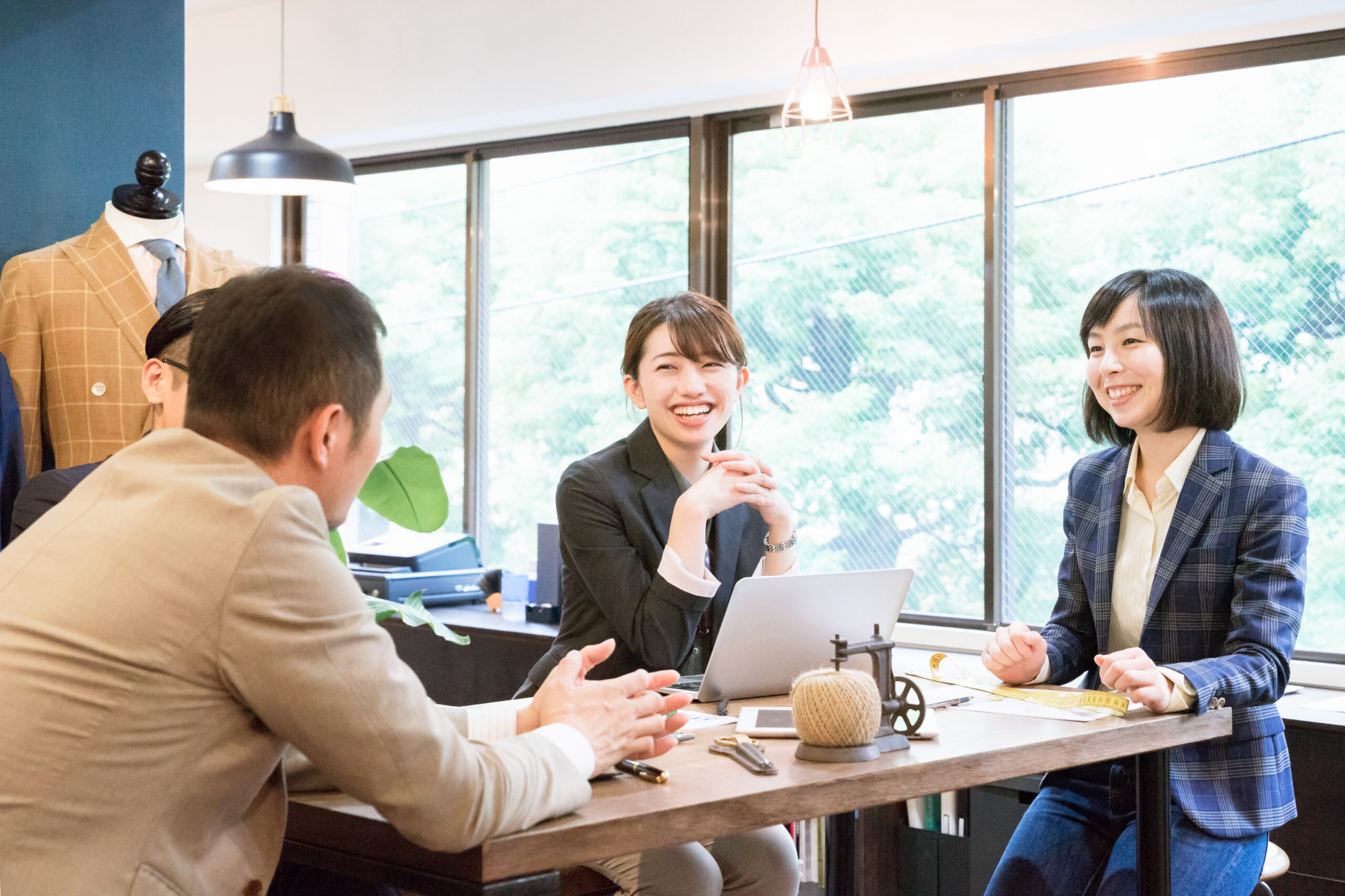 Vol. 17 ブレストは逆効果? 効果的なアイデア出しを行うには ニッキン転載記事Hylable