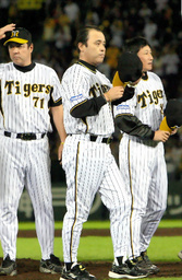 阪神〝死のロード〟は今や昔 「快適ロード」で今季初の８連勝 岡田監督「５回までは巨人戦の疲れやな」 ＤｅＮＡに逆転勝ち２位浮上 1 2ページ-zakⅡ