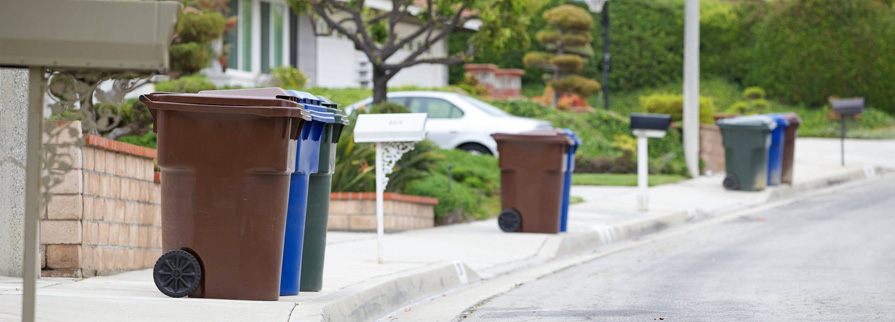 カルチャーマート プラスチックダストビン15Lサイズ レッド□ アメリカン雑貨 アメリカ雑貨 ゴミ箱 ごみ箱 トラッシュ :アメリカン雑貨専門店キャンディタワー - 通販 - Yahoo!ショッピング