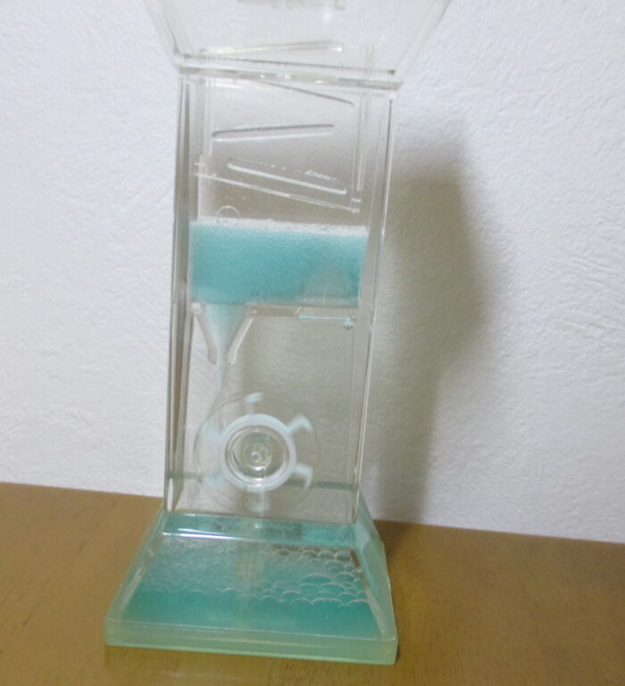 DAISO ダイソー 探険「インテリア置物」オイルモーションおよげ１００円