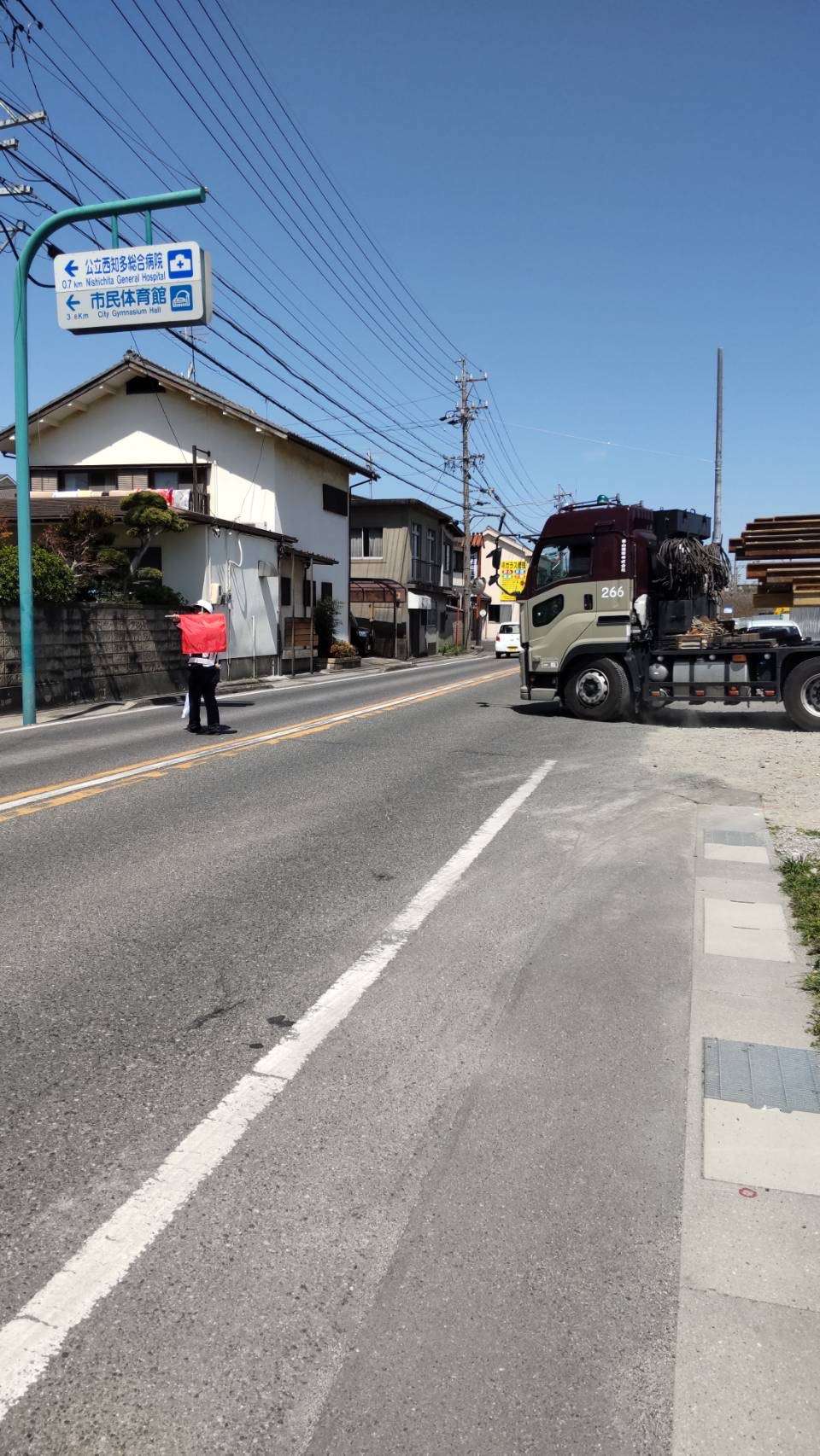 安全・安心、誘導車のシステムライナ