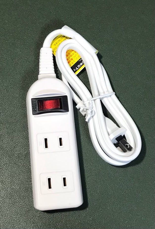 100均 MicroSD、電源タップ有名メーカーの電気小物が増えてきてるみずきさんのモノレポート