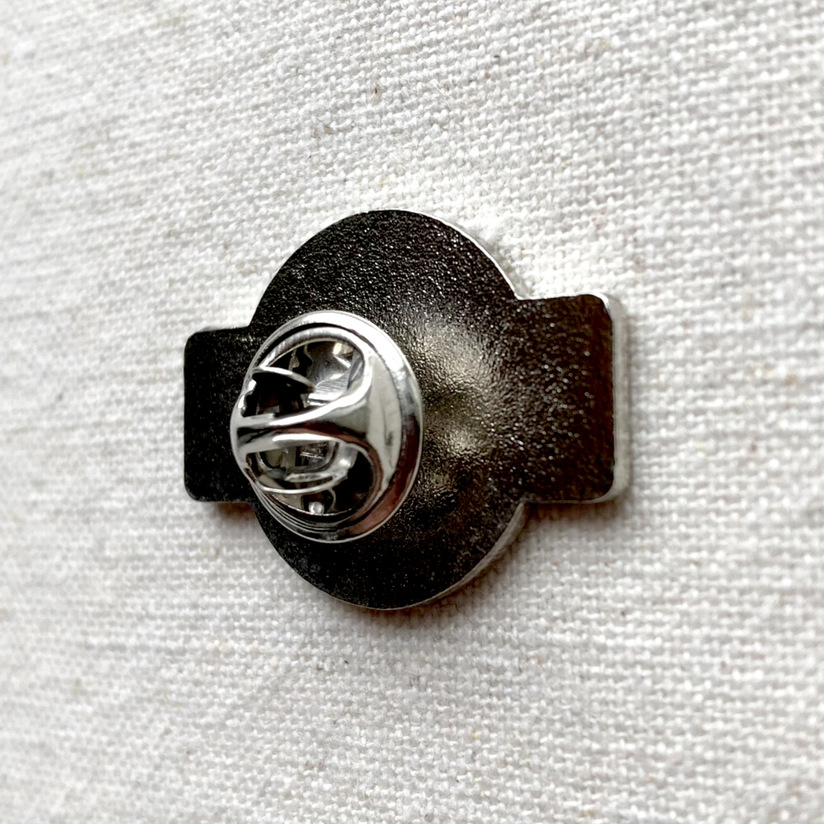 日産・ダットサンエンブレム メタルキーホルダーコレクション2トイズキャビン