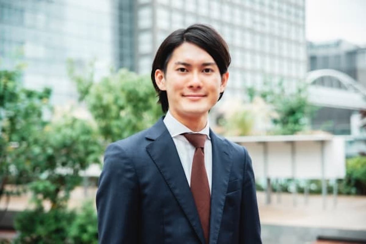 ビジネスマンの服装スーツのおしゃれな着こなし方とコーデ紹介