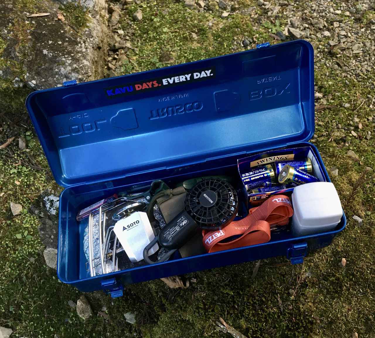 収納ボックス 70L ツールボックス コンテナボックス ガレージ 工具入れ 道具箱 工具箱 用品箱 キャンプ グランピング アウトドア 釣り おしゃれマットカラー ＴＲＵＳＣＯ トランクカーゴ ７０Ｌ ＯＤ色 ＿ の通販ホームセンター コメリドットコム