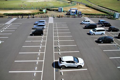 土地を駐車場にするメリット・デメリットは？種類別の特徴や経営成功のコツ一誠商事株式会社