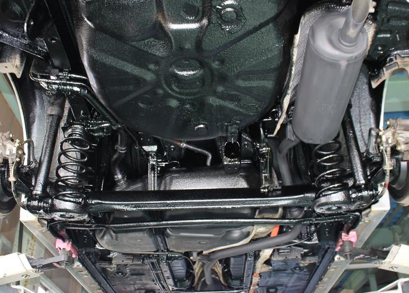 スズキ スペーシアに下回り防錆塗装を施工しました。サンポー 長野市 中古車販売 板金塗装