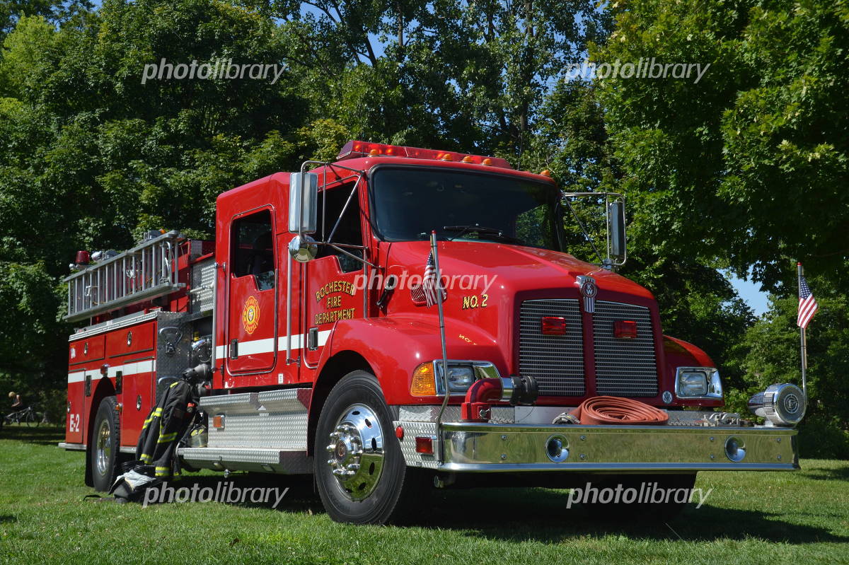アメリカ消防車 何かワクワクするアメリカの消防車！！色と祈りと歌うこと