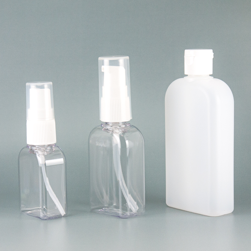 スリムなのに高級感のあるボトル「Bカクメール」石堂硝子株式会社