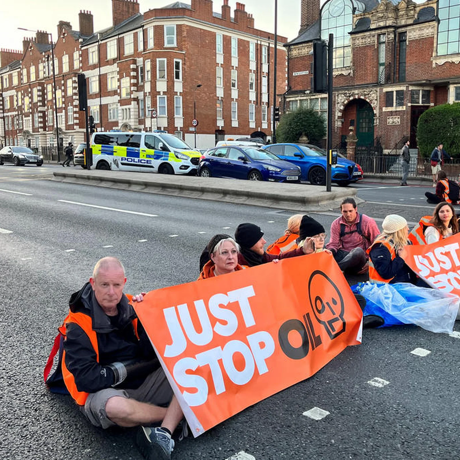 O que é Just Stop Oil, grupo ativista que tem promovido ataques a obras dearteGZH