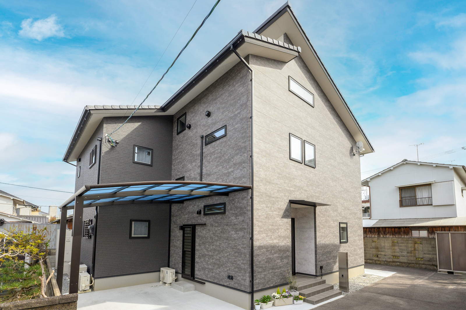 軒のある家のおしゃれでモダンな外観事例平屋・二階建ての外観、メリット・デメリットも解説福井の注文住宅・工務店ノークホームズ