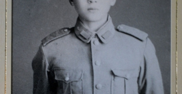 Amazon.co.jp: 岩手県盛岡市騎兵第３旅団第３内務班集合写真大正４羽陽館佐藤写真館撮影台紙付古写真陸軍将校下士官軍服軍装ミリタリー和本古書: おもちゃ