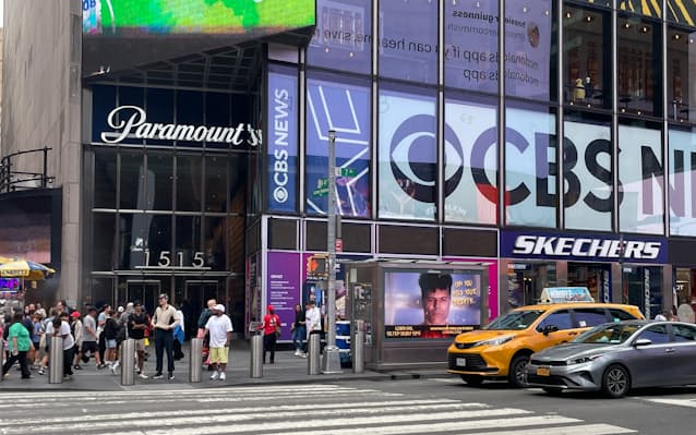 トランプ V.S. シュワルツェネッガー —— スティーブン・コルベアが下した勝敗とは？Business Insider Japan