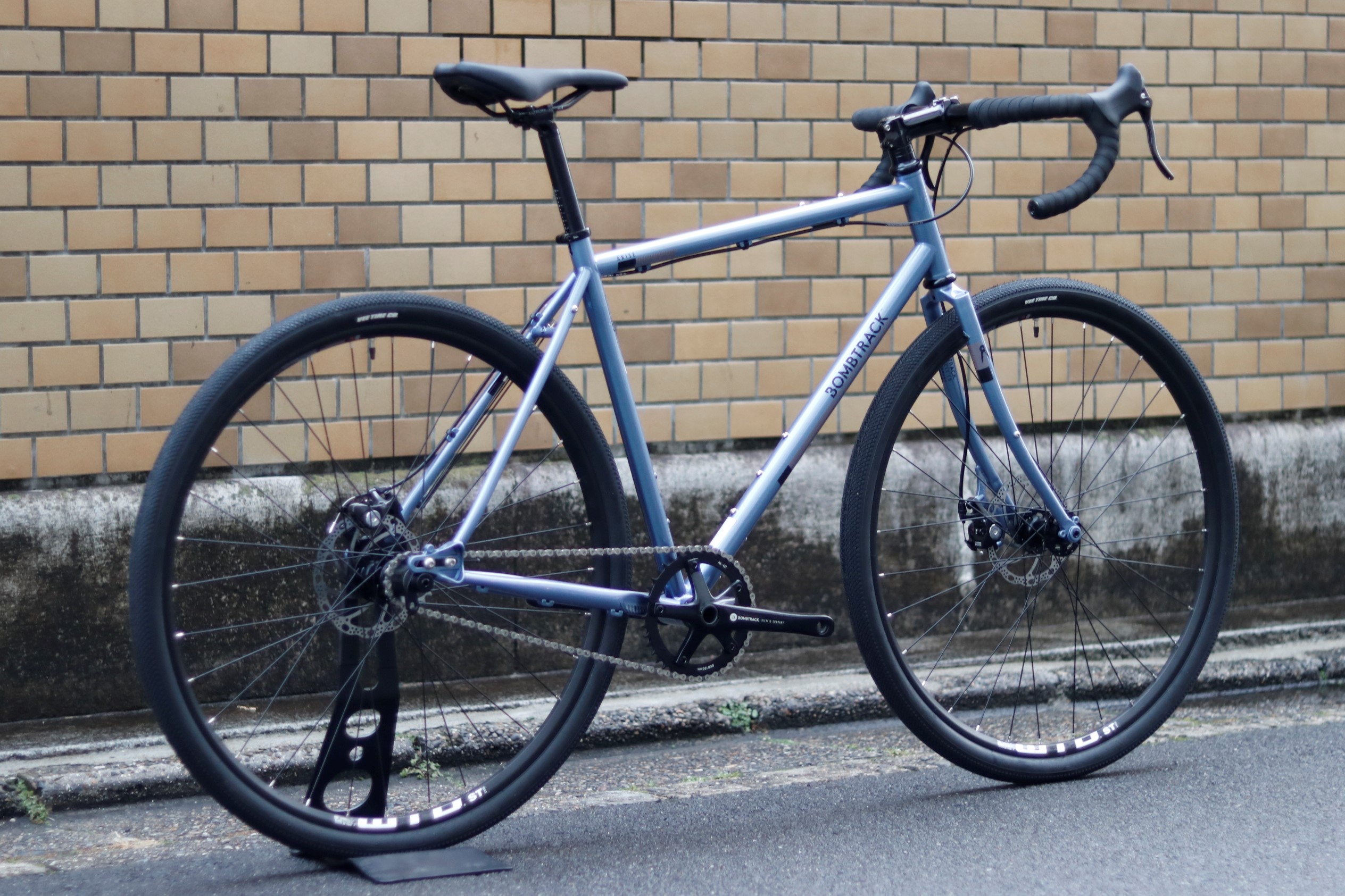 700C 固定ギア バイクフレームセット 49CM 52CM 55CM 58CM アルミ合金 レーシング トラック バイクフレーム BXTTRC-195 2025 新型固定ギア自転車フレーム – T1000カーボンファイバー 700C シングルスピード トラックバイク 軽量耐久性メーカー直販Alibaba.com