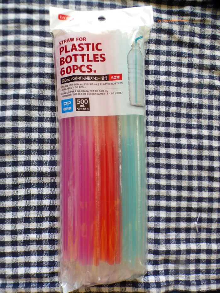 ハローキティ ペットボトルキャップ 7個 キティちゃんがかわいい！ ダイソーのストロー付きペット