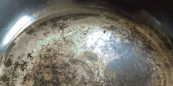 バスシステムデザイン研究所塗装の剥がれが気になる方へ！カラーステンレスの塗装今回ご紹介するのはカラーステンレスの塗装です！ 既存の焼付塗装が 剥がれてきてステンレスが剥き出しにそんな浴槽にも弊社の塗装は有効です☆ まずは既存の塗膜の付きが悪くなっ