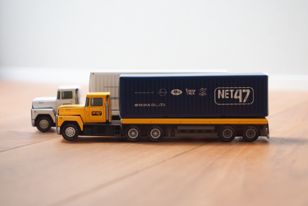 大型タンクローリー「ピータービルト281」無料ペーパークラフト・インデックスページ1 32- 紙模型工房