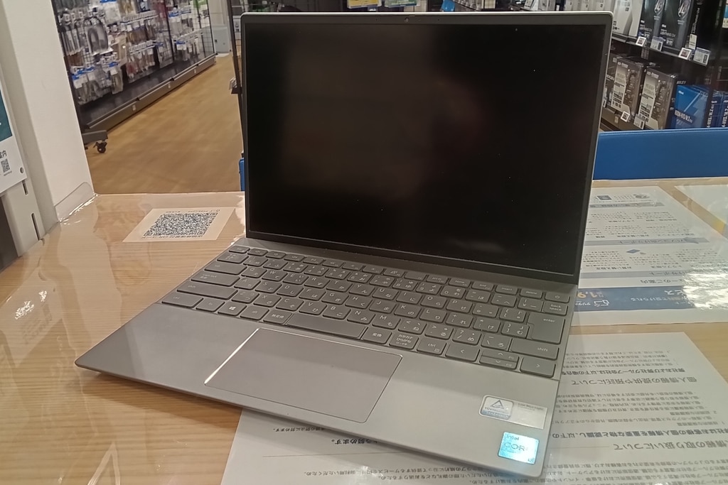 MacBookProの液晶画面が割れた。blog di moriy