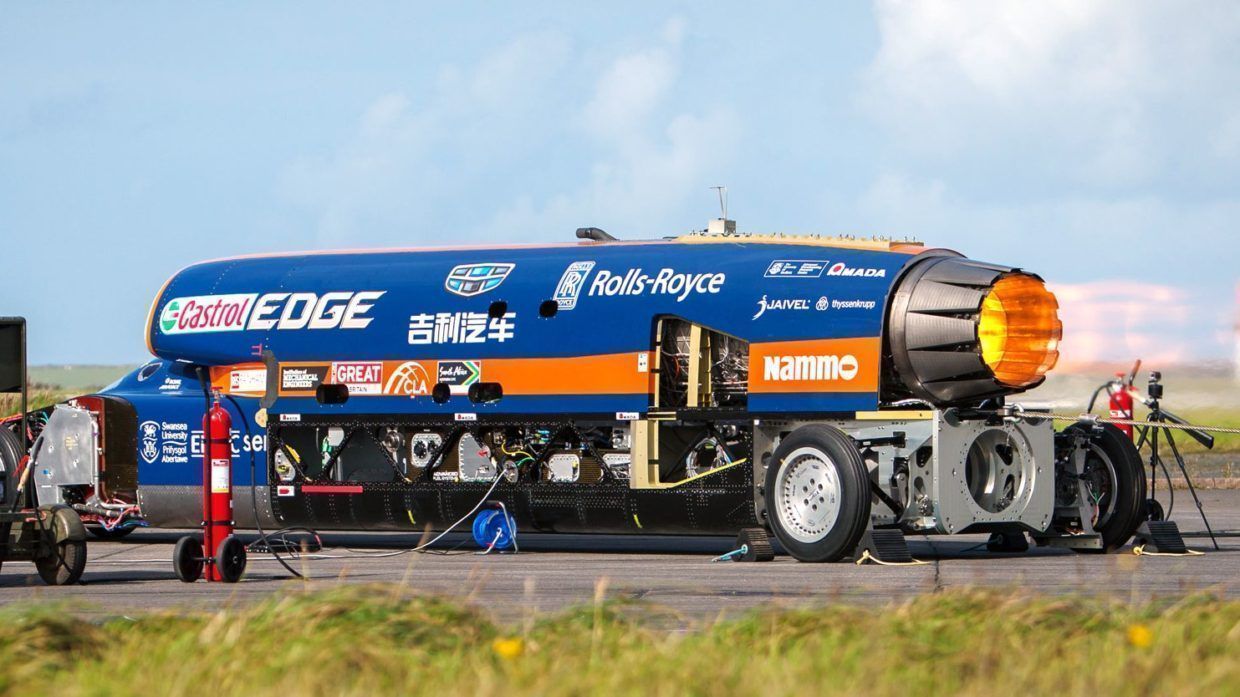 クルマにジェットエンジン積んだらこうなった！ 実用性皆無、モンスターマシン爆走！ - ライブドアニュース