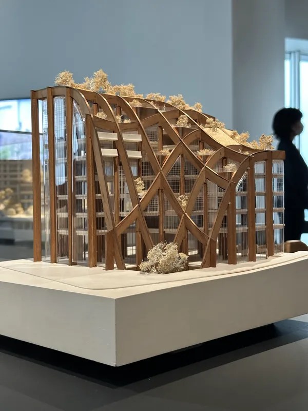 トーマス・ヘザウィックの建築 麻布台ヒルズ・低層部に至る過程