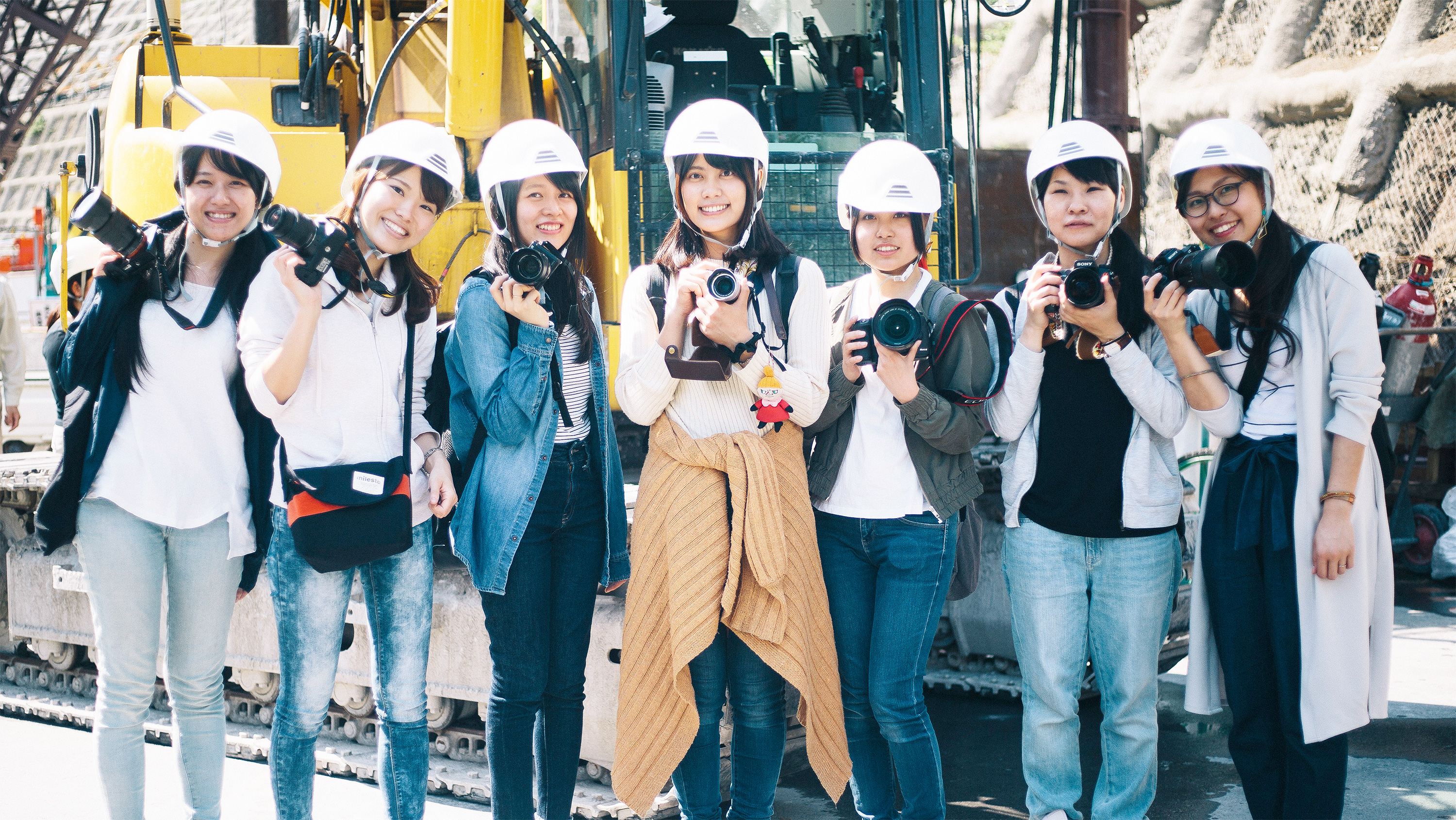 現場写真撮影イラスト無料イラスト・フリー素材なら「イラストAC」