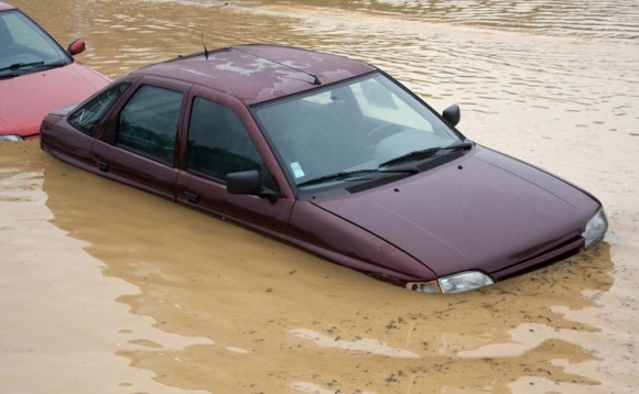 その大雨、“まさか”が起こる前に備えを。自動車保険の契約内容をご確認ください！イベント キャンペーン株式会社スズキ自販群馬