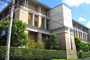 超名門お嬢様学校｢白百合学園｣の深い教え 親子4代が白百合に通う一族の母校愛とは？ |