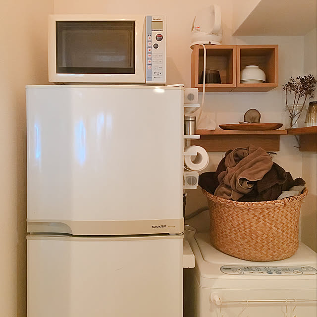 冷蔵庫上を活用しよう！収納力UPのアイデアやおすすめラックなどRoomClip mag暮らしとインテリアのwebマガジン