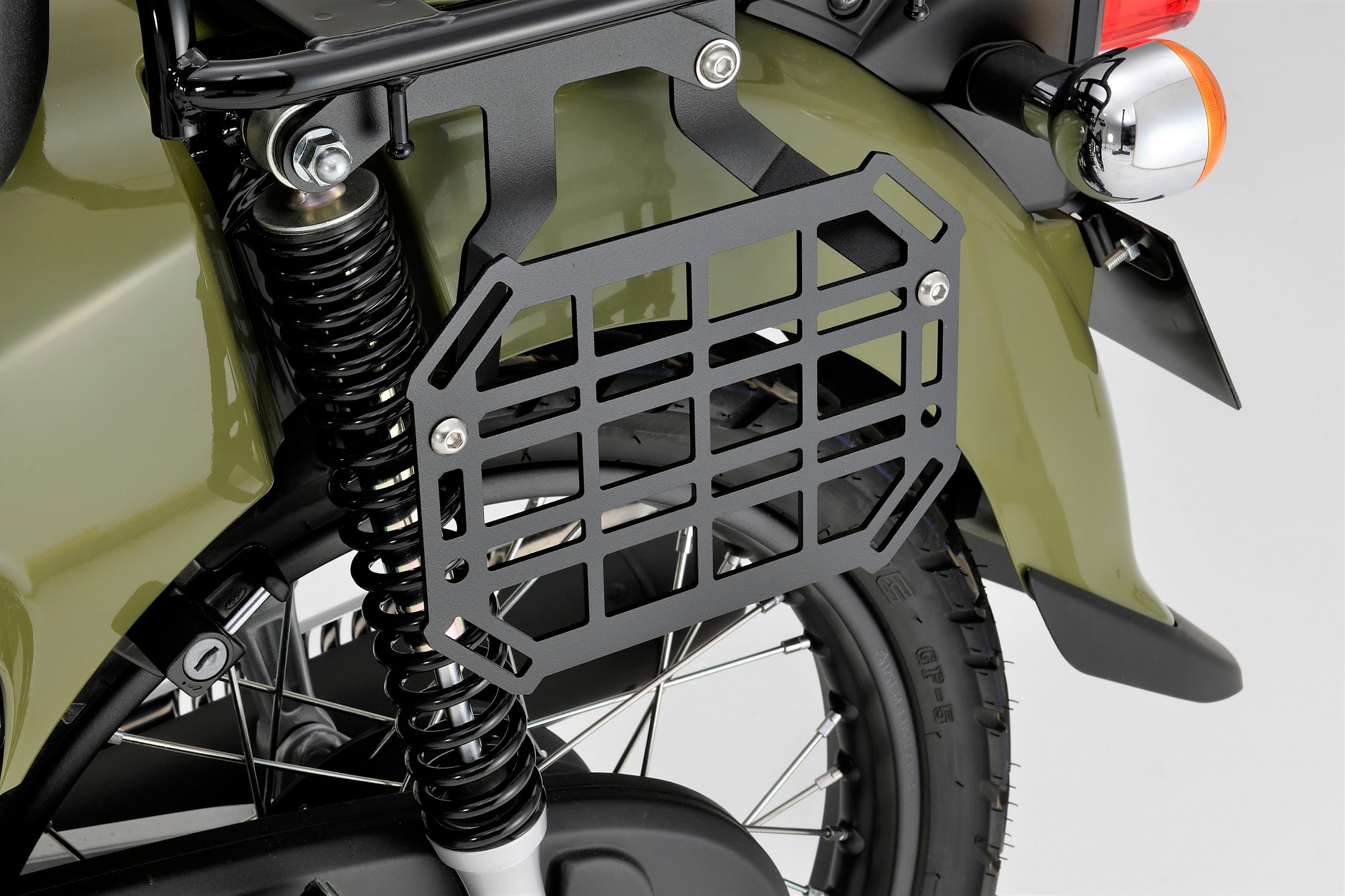 ＣＴ１１０ ハンターカブ サブタンク 取付金具付き CT125ハンターカブとクロスカブ110は何が