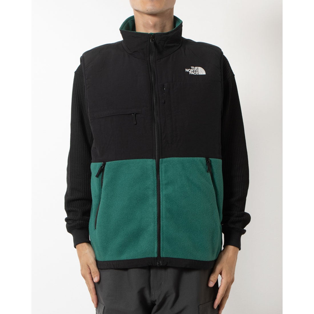 The North Face 黒 デナリベスト XXL ノースフェイスのデナリジャケットは小さめ注意。サイズ