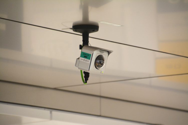 防犯カメラ - 建設現場・工事現場のポスター ・イラスト 無料 フリー ダウンロードサイト