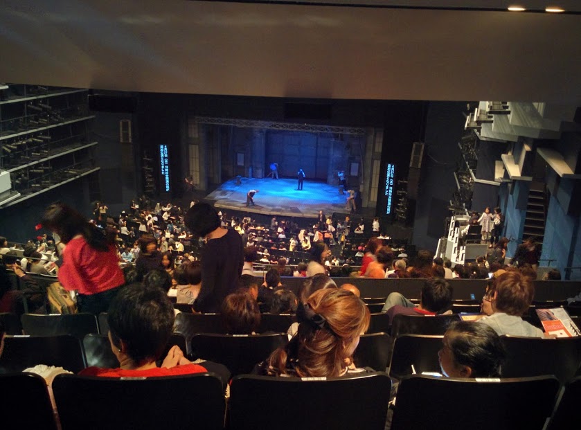 東急シアターオーブ 座席表