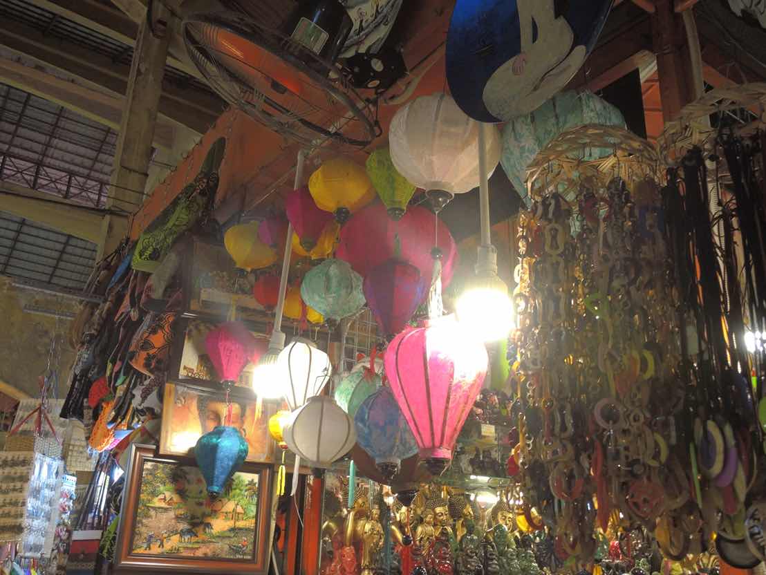 ホーチミン大定番「ベンタイン市場」を歩く！2024年最新情報ベトナム最新情報ブログ 現地在住ライターによるベトナムの記事