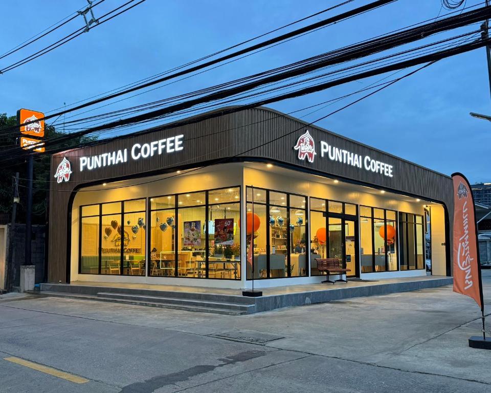 メトロ ポイントの口コミ・詳細情報 - ラップラオバンコク満員御礼ホテル