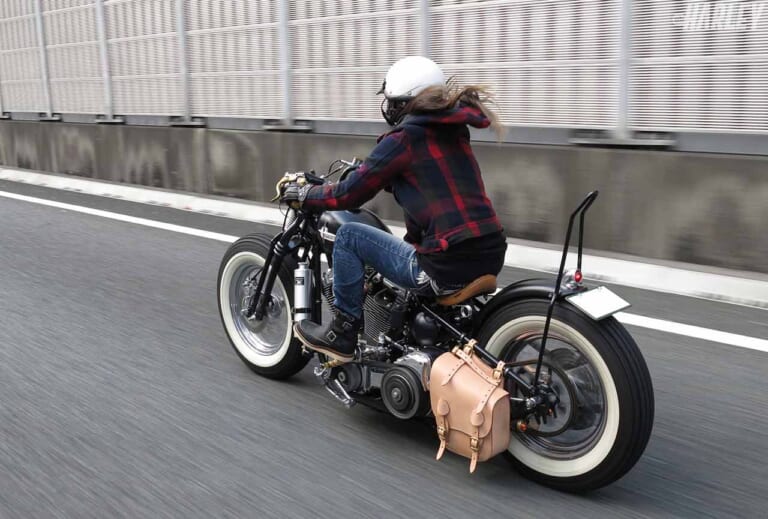 2004年 FLSTF ﾌﾞﾗｯｸﾎﾞﾊﾞｰｶｽﾀﾑ