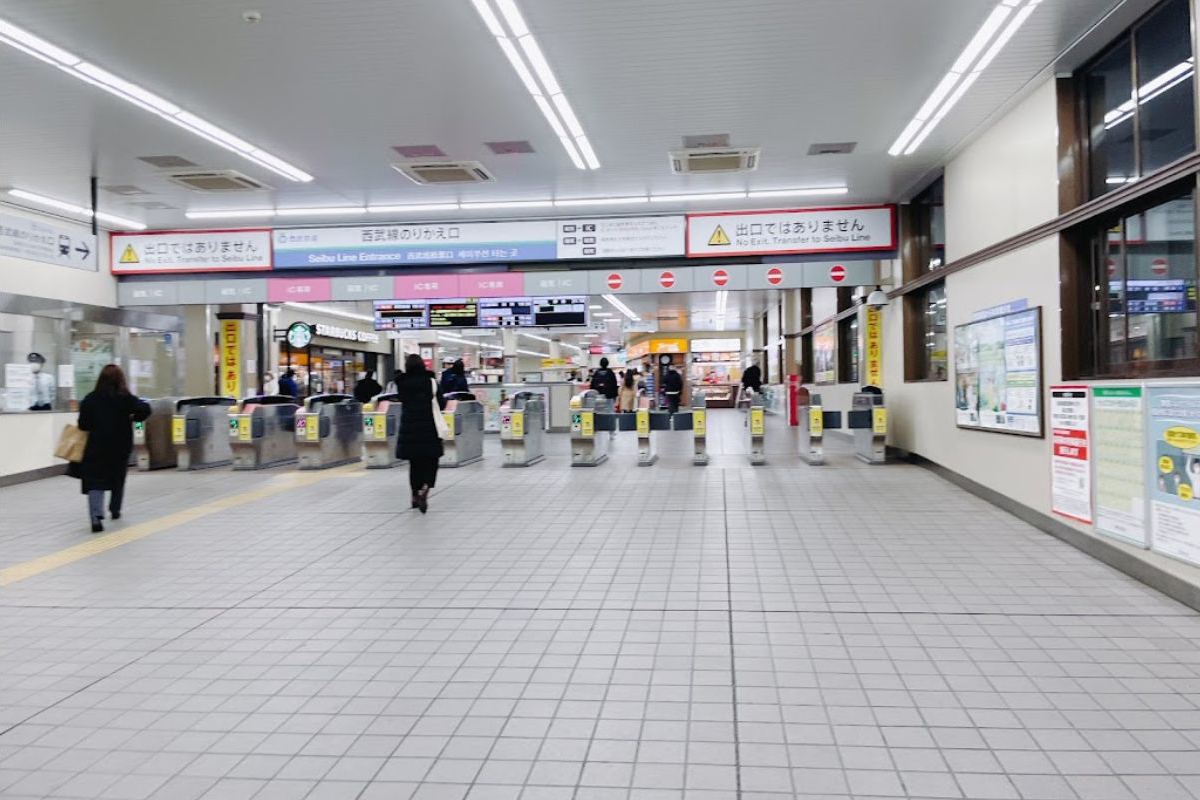 乗り換え 高田馬場駅、西武新宿線からJR山手線へ。 Takadanobaba - YouTube