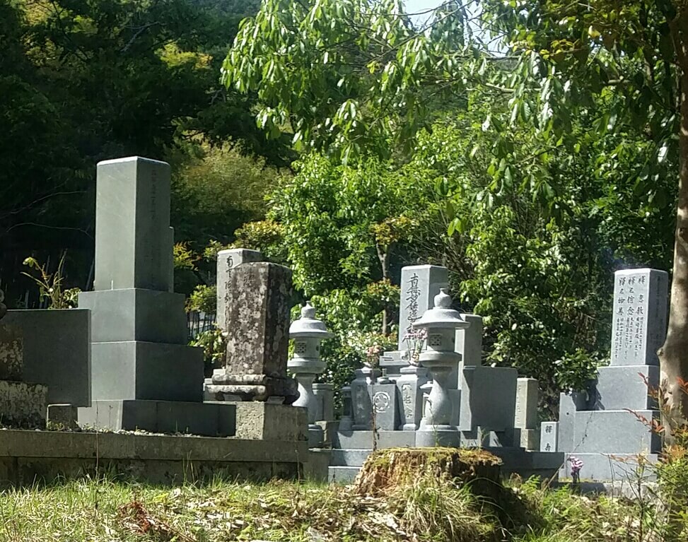 最新のお墓事情 墓石のプロが徹底解説知らないと後悔する「信頼できる墓石店の選び方！」