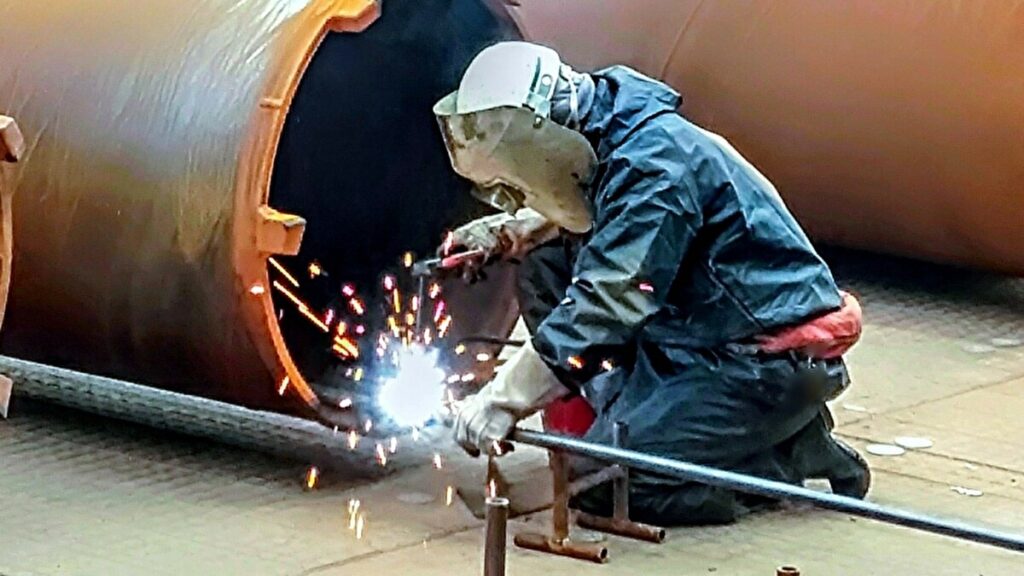 アーク溶接の仕事を行うには資格が必須！民間資格はキャリアアップに使おう！SAT株式会社 - 現場・技術系資格取得を 最短距離で合格へ