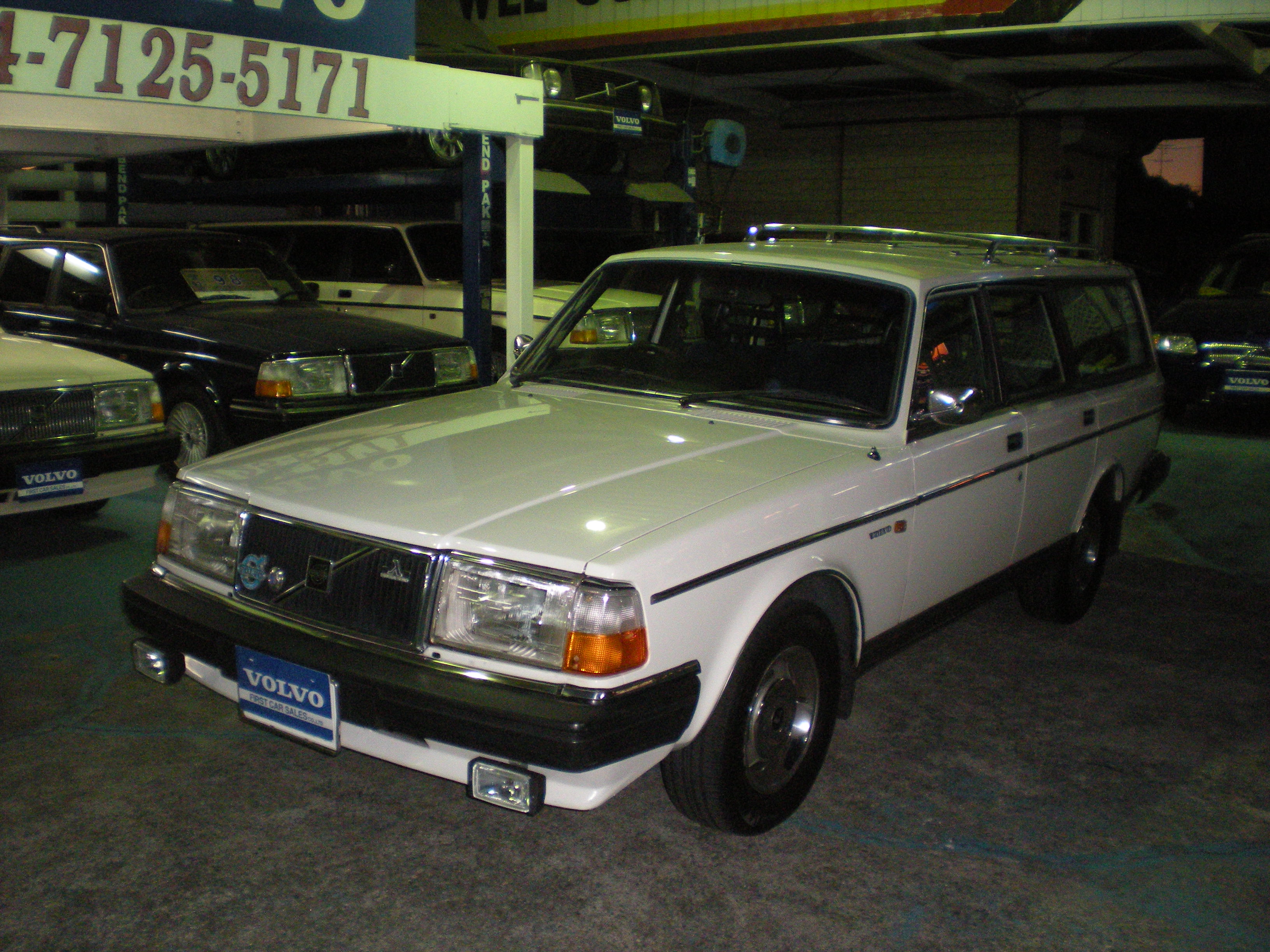 紹介写真 千葉県 株式会社ファーストカーセールス の求人情報 野田市 接客は販売スタッフにおまかせ！整備士としての力が発揮できる職場です！ 月給30万円～ クラッチ求人