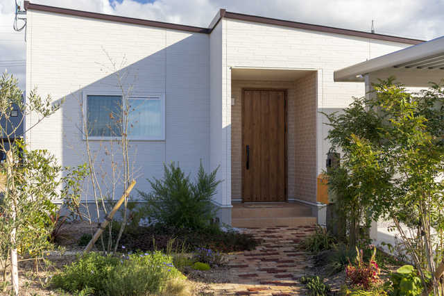 ND105外壁塗装ガイド色味・施工事例・性能・費用・メンテナンスを徹底解説 - スターペイントマガジン