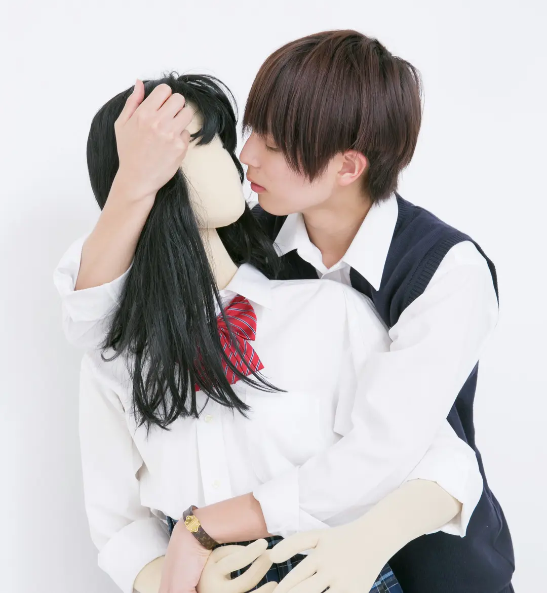 康介(山田涼介)＆和泉(芳根京子)がキス…? コスプレ姿にも注目『俺かわ』 | マイナビニュース