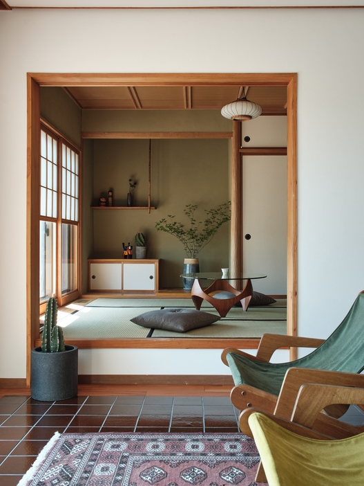 建築家・五十嵐理人が自邸で実践する「暮らしを建築に合わせる」設計の探求 -casa