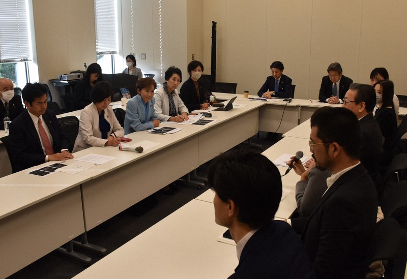 なぜ「立ちんぼ行為」をする？背景にある「ホスト・売り掛け」 ミナミで警察による一斉摘発 売春を行う女性『好きなホストのために捕まるならいい』どう考える？「買春」側は罰せられない法律特集MBSニュース