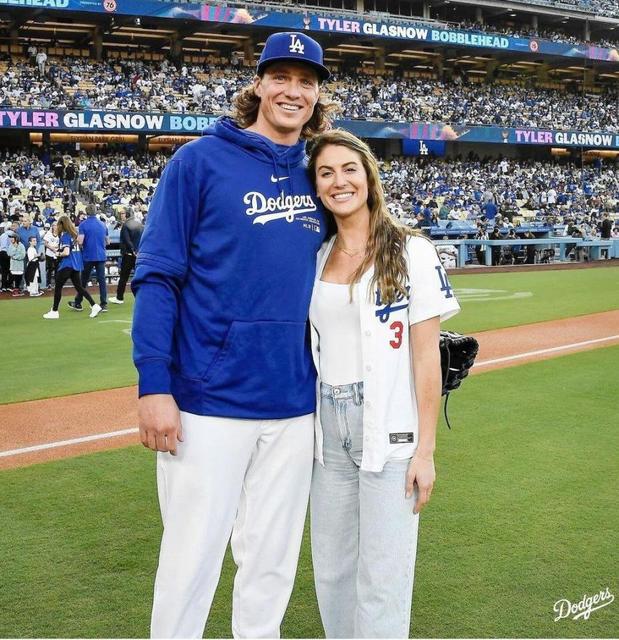 タイラー・グラスノーの年俸と成績！大谷翔平からのラブコールでドジャースへ