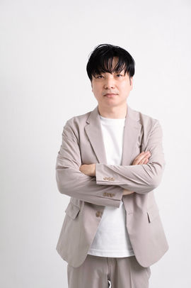 経営者・企業家おしゃれなプロフィール写真専門の出張撮影フォトスタジオ「BRANDING PHOTO」大阪・兵庫・関西全域