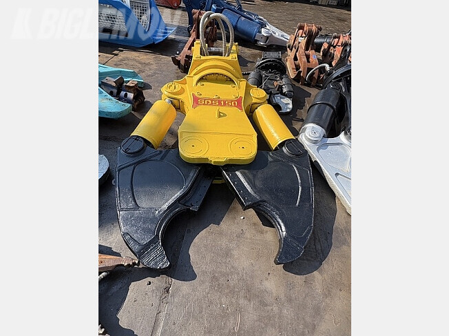 油圧鉄骨カッター カットクンエスアールエス株式会社 - 建機レンタルの総合サービス