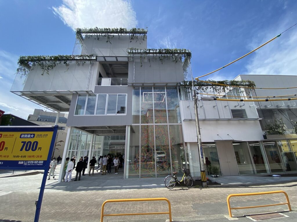 街や人の声に半身を委ねてカプセルホテルなどに新風、平田晃久氏日経クロステック xTECH