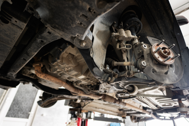 車の錆対策！下回り防錆を板金塗装のプロが施工テクノプロタカイ