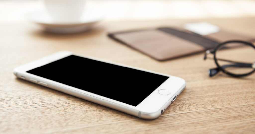 壊れたスマホ・ガラケーを処分するときの注意点を知って安全に処分しよう！エコアール